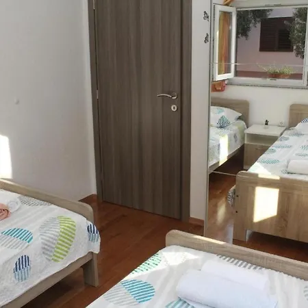 Apartment Dora&borna
