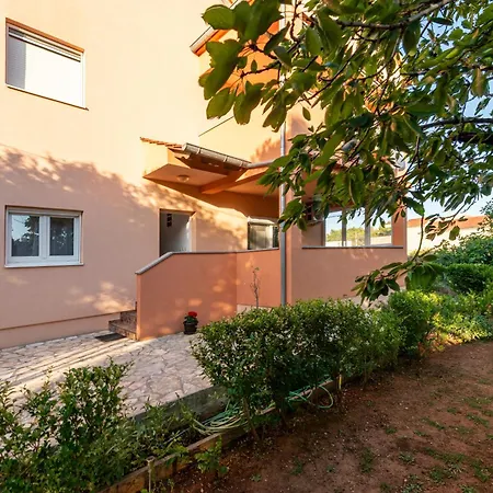 Lägenhet Dora&borna