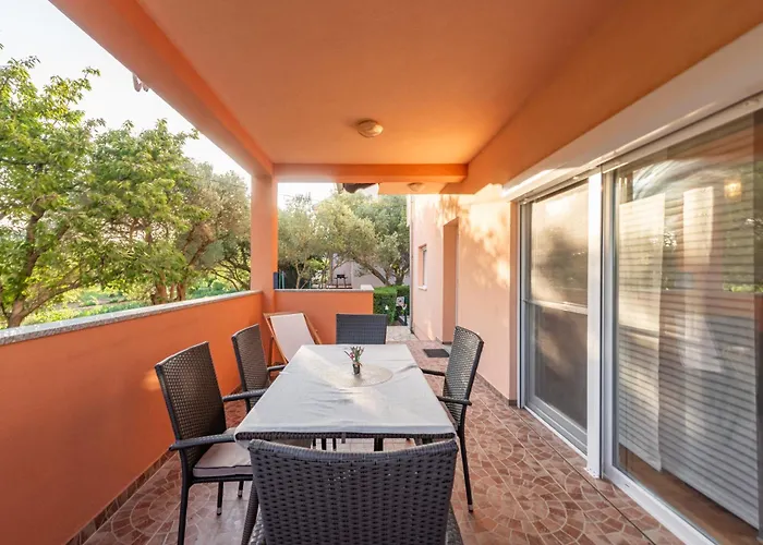 Lägenhet Dora&borna