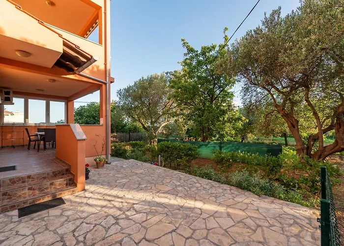 Dora&borna Lägenhet